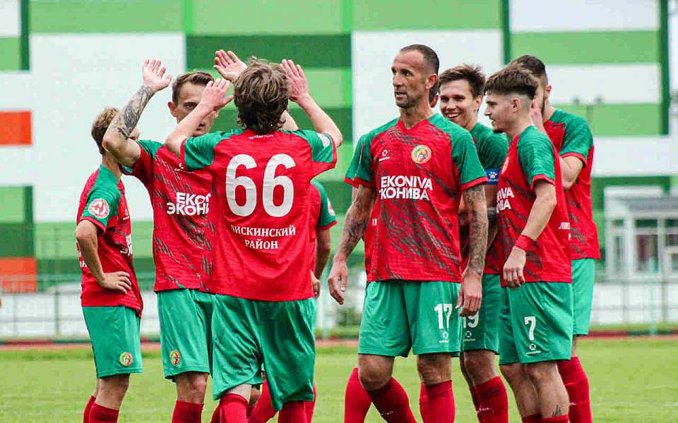 «Локомотив» из Лисок Воронежской области снова стал чемпионом СФФ «Центр»