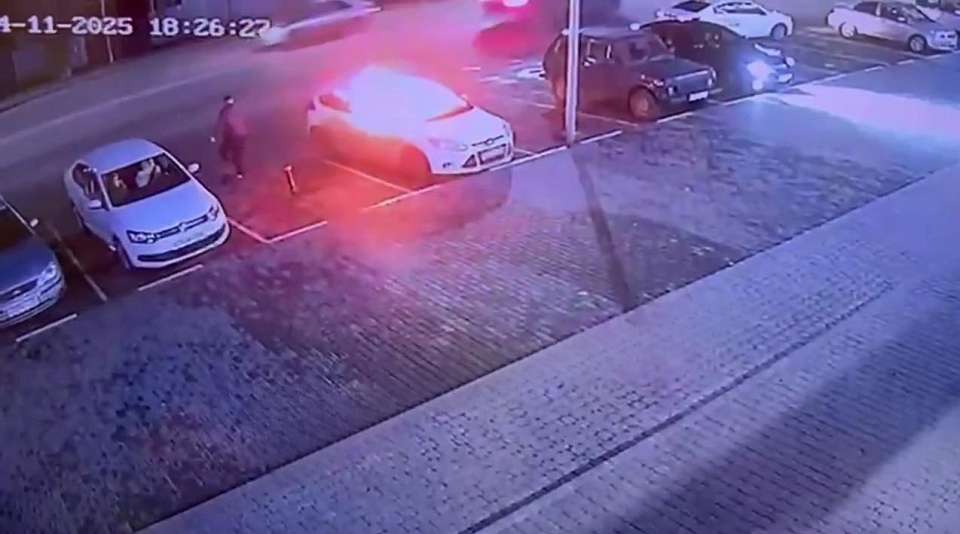 Житель воронежского Боброва поджег машину женщины из-за финансовых споров