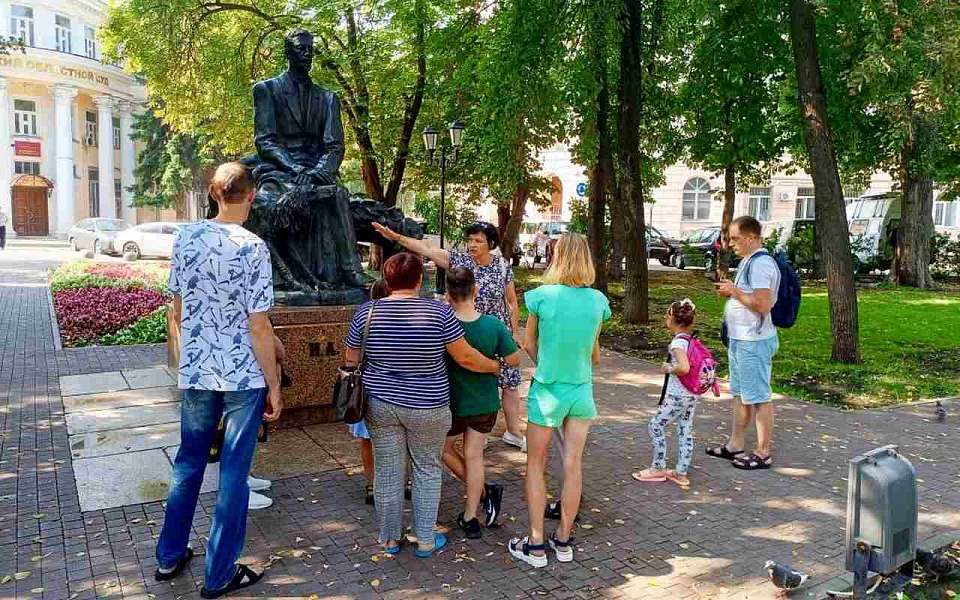 Ленинский район Воронежа протягивает руку помощи вынужденным переселенцам из Курской области