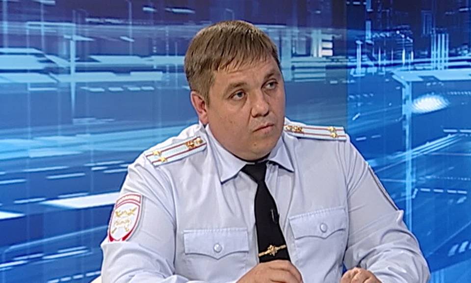 Прославившегося скандалами с 22 квартирами воронежского гаишника Качкина задержала полиция