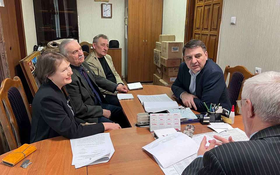 В Коминтерновском районе ветеранский актив встретился с депутатом Госдумы Андреем Марковым