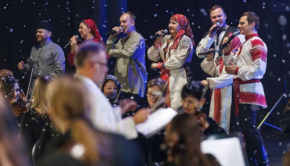 "Туман" в Москве: тысячи фанатов "Сектора Газа" почтили память воронежца Юрия Хоя